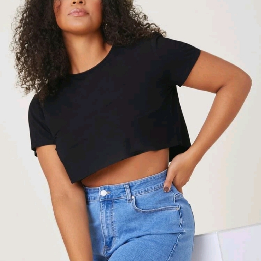 💜5 for 20$💜 SHEIN Black Crop Tee